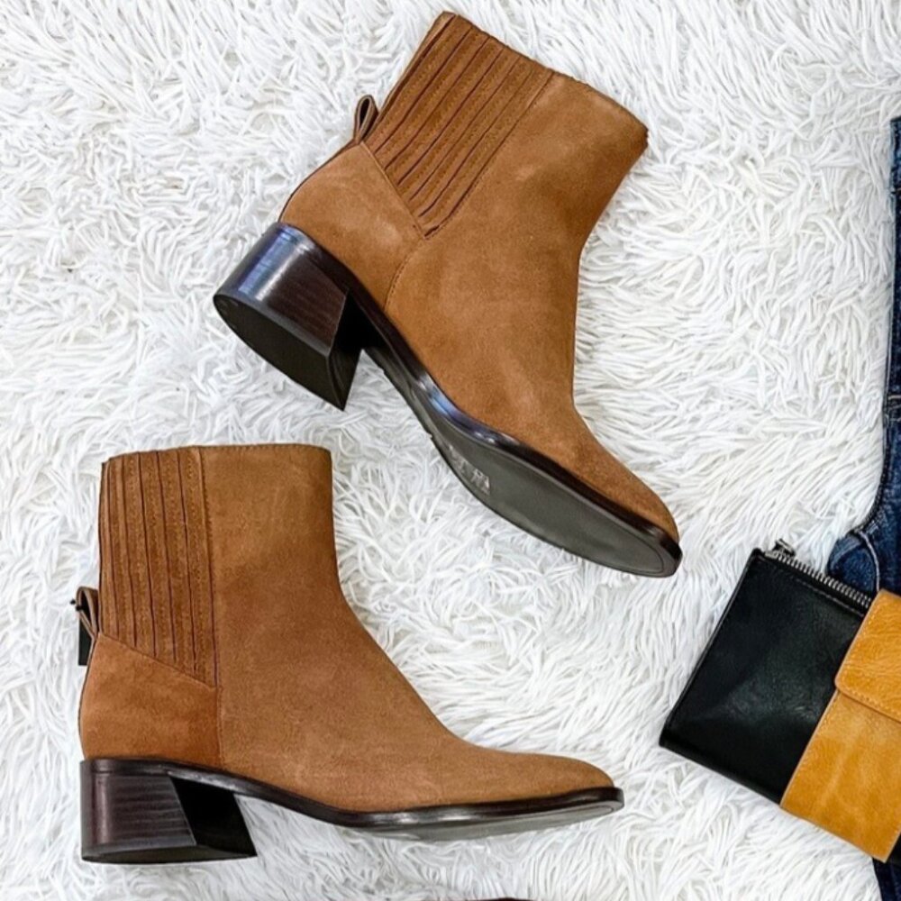 New In Box Dolce Vita Linny H20 Brown Suede Bootie